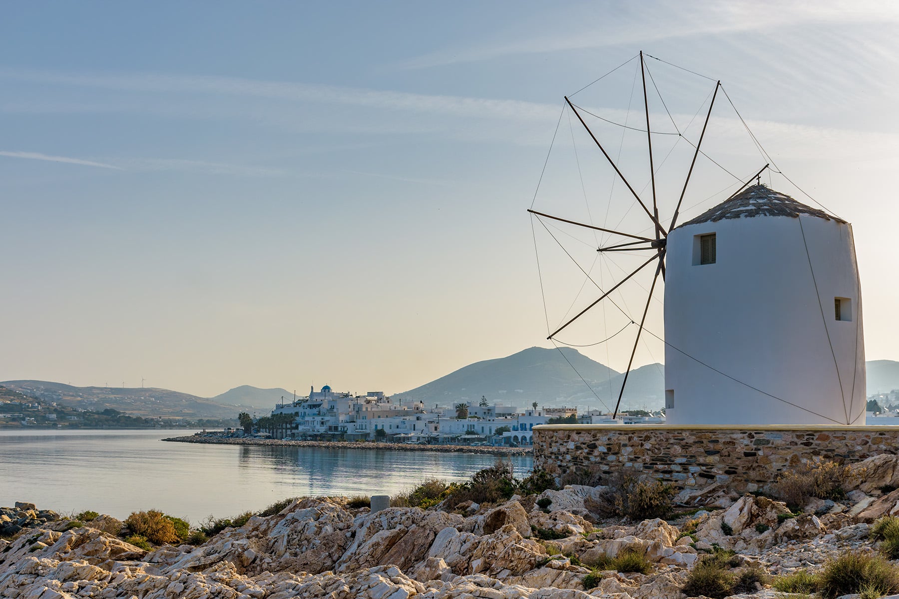 Mykonos - Paros (Paroikia) Private Transfer | Deep Sea Yachting